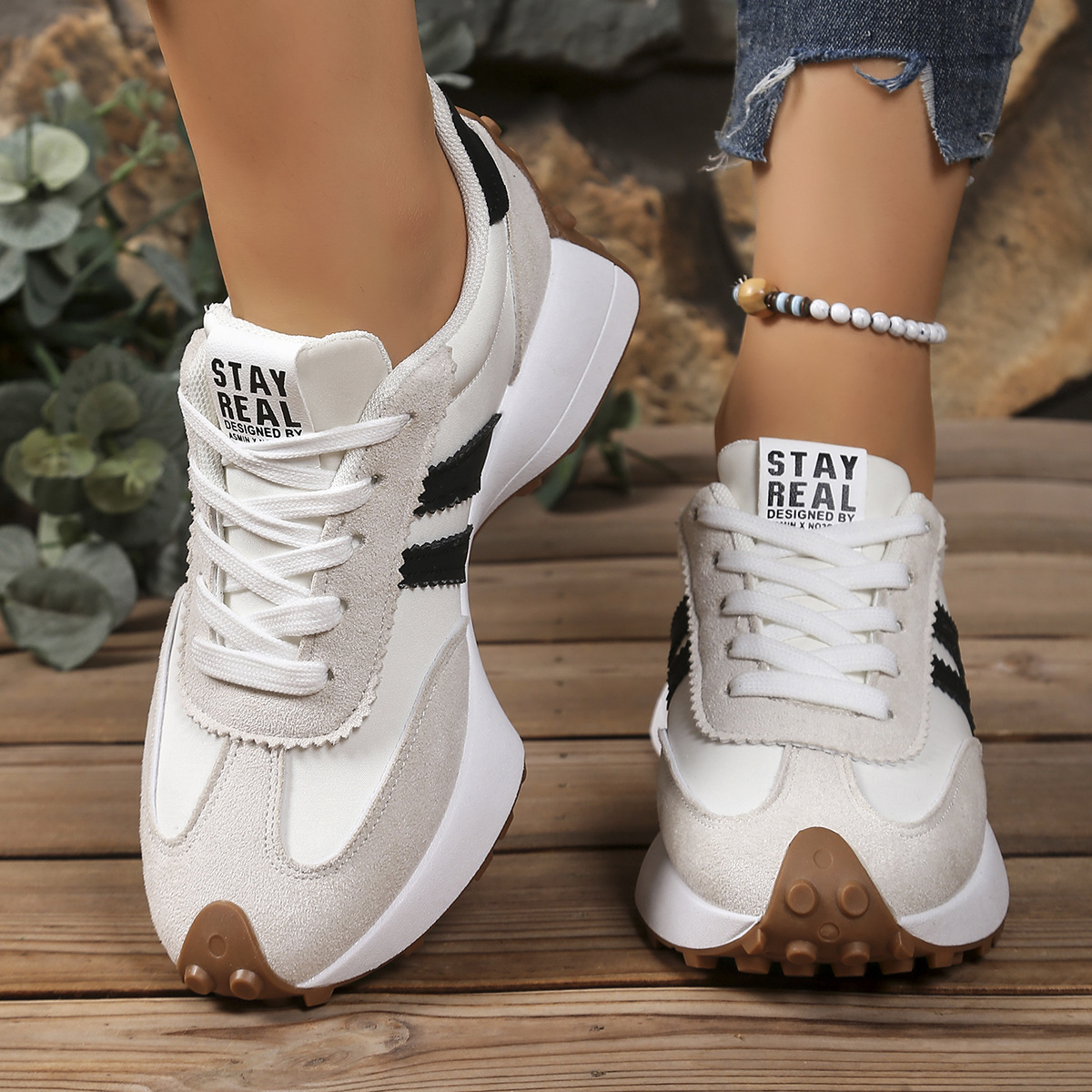 Cleo Sneakers