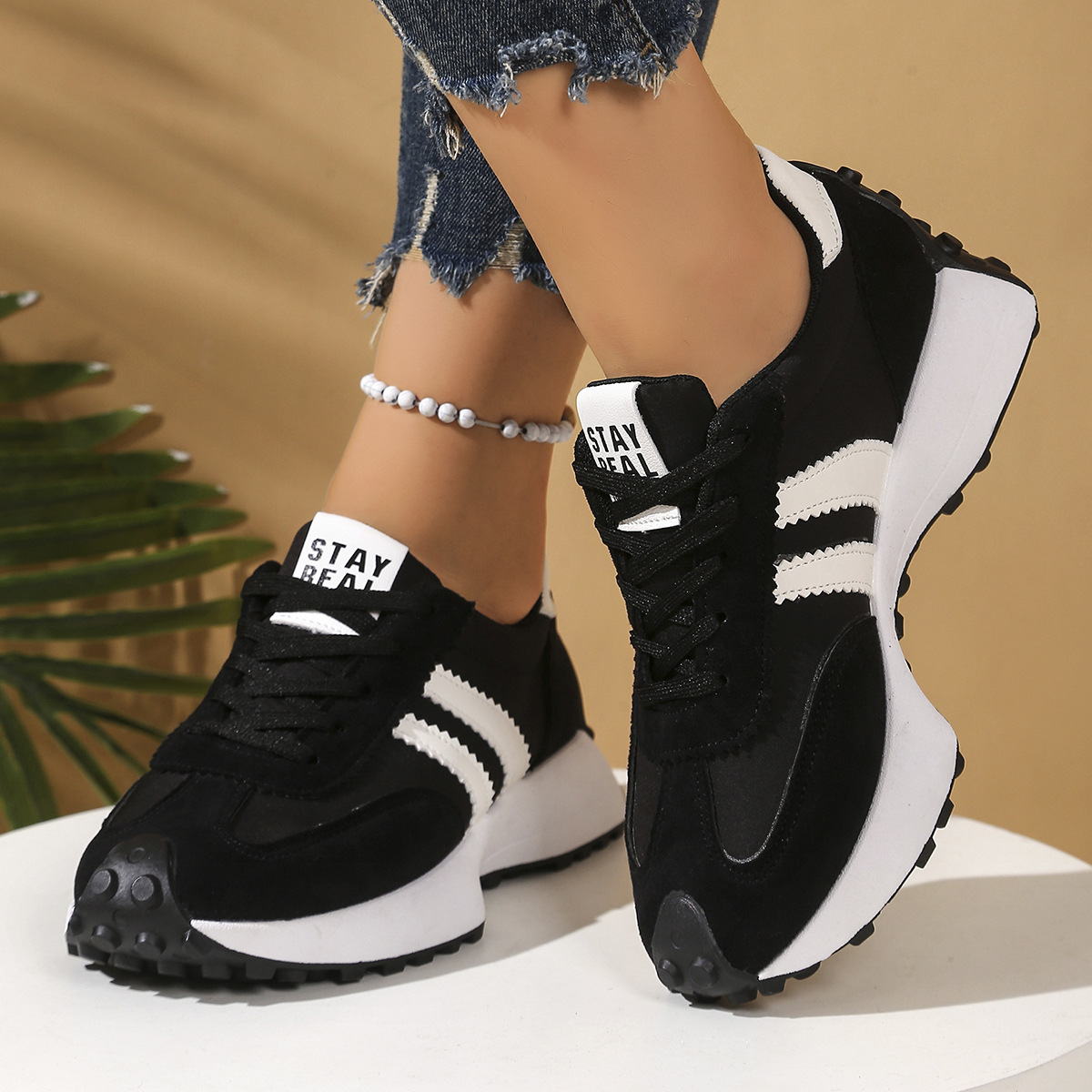 Cleo Sneakers