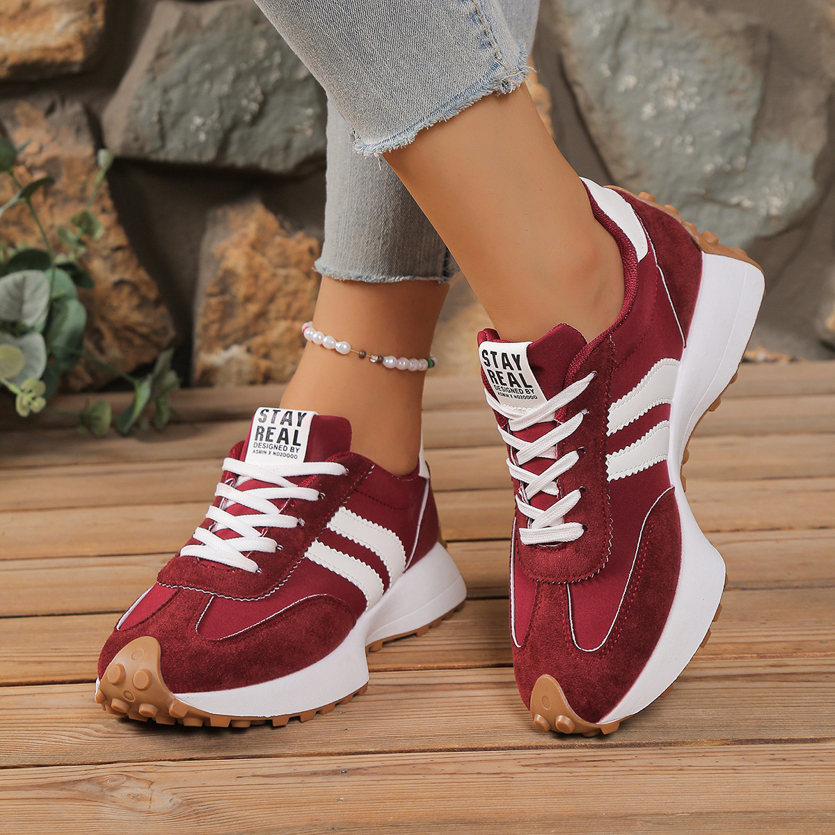 Cleo Sneakers