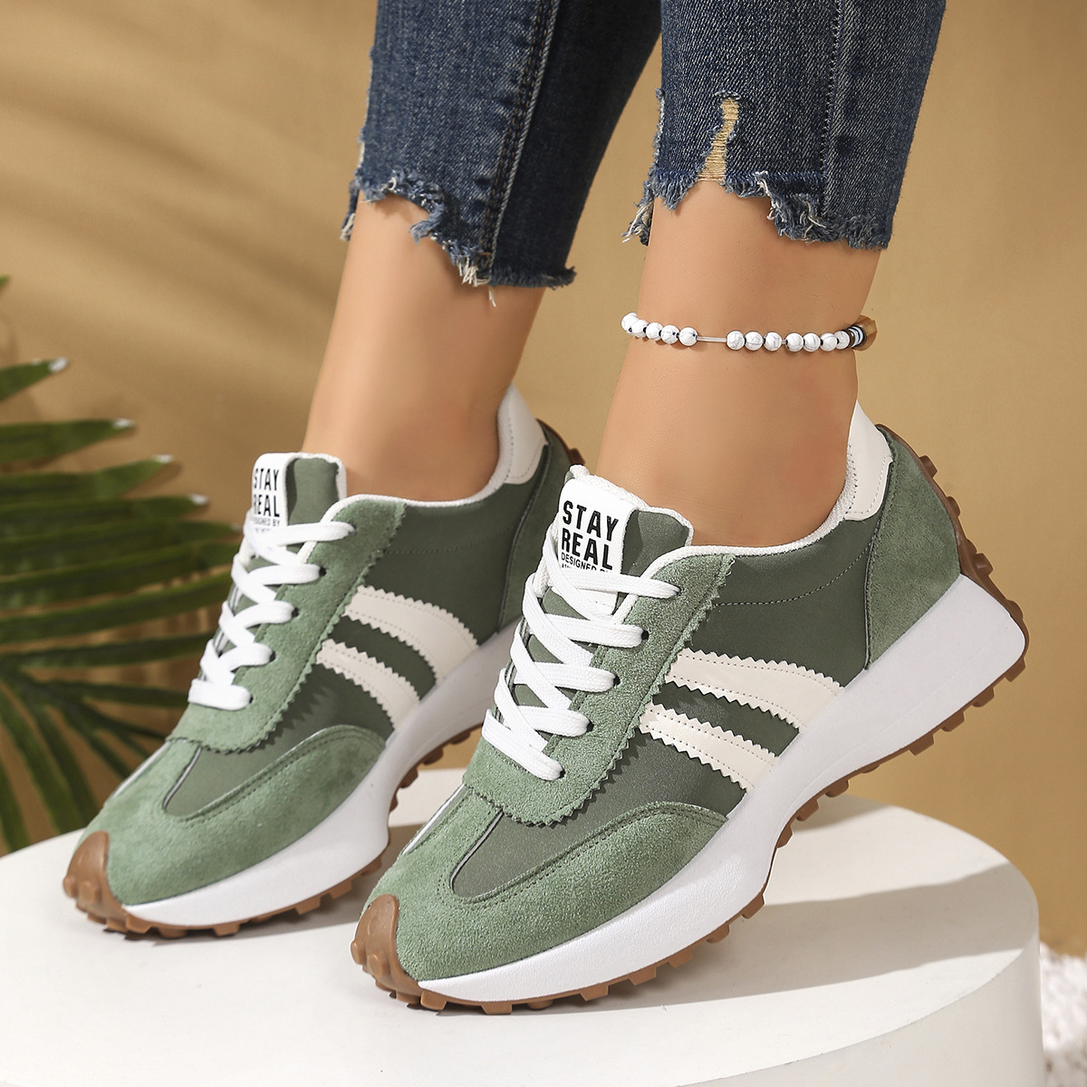 Cleo Sneakers