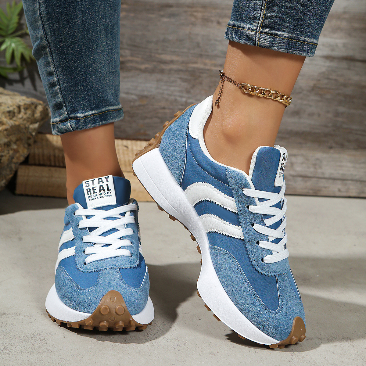 Cleo Sneakers